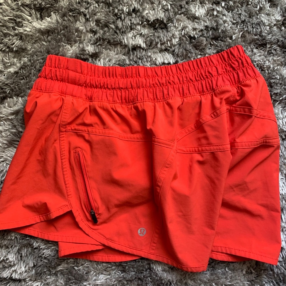 LULULEMON tracker short IV